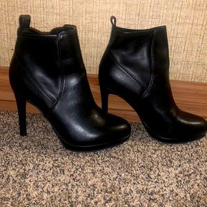 Black size 5